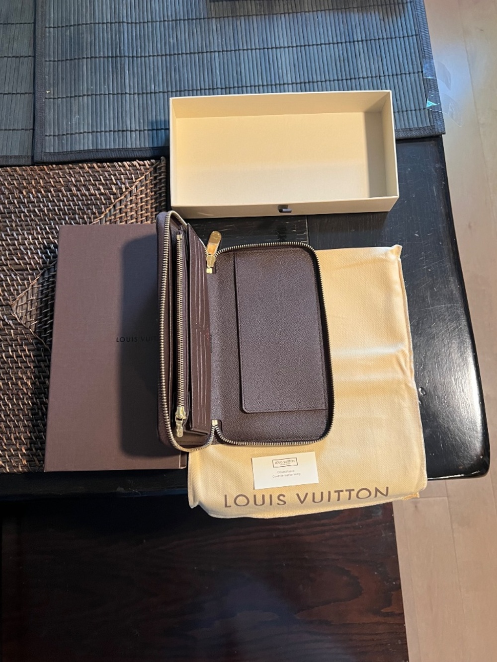 NEW Checkered Louis Vuitton Clutch- 8 1/4 x 4 3/4 inches, Brown - Picture 5 of 16